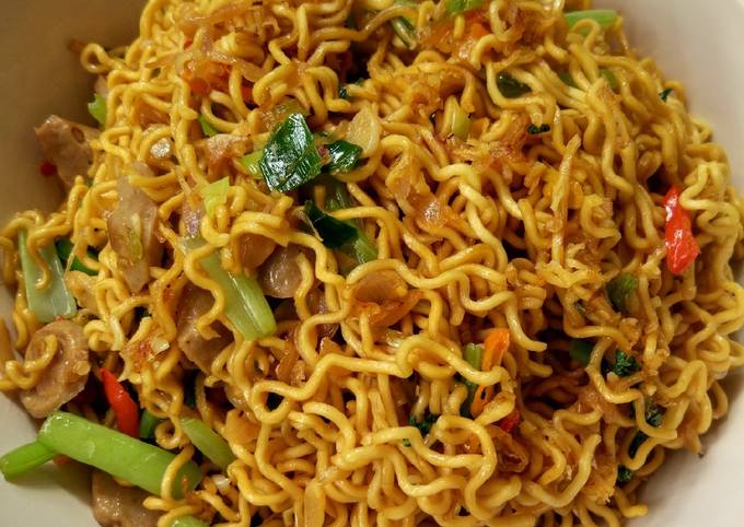 Mie Goreng Enak & Praktis