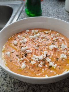 Una foto de Salmorejo de Melocotón