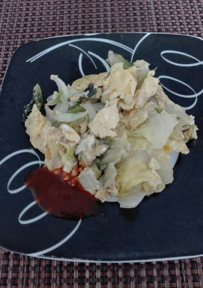 Una foto de 🍃Desayuno ligero-huevo con lechuga🍳