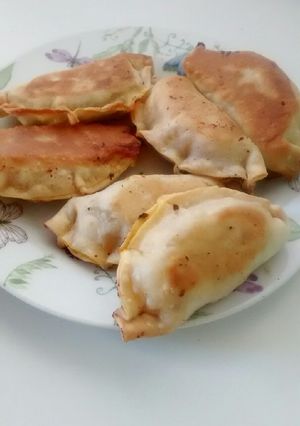 Una foto de Empanadas caprese