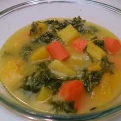 Roasted Butternut Squash and Kale Soup রেসিপির প্রধান ছবি