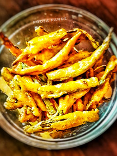 कुरकुरी भिन्डी (kurkuri bhindi recipe in hindi) रेसिपी मुख्य फोटो
