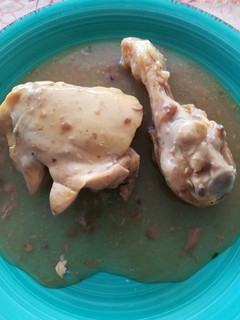Una foto de Pollo en crema de champiñones