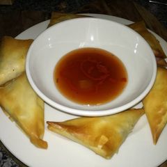 A picture of Vegan samoosas.