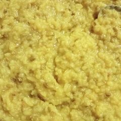A picture of Rice aur mung daal ki khichdi.