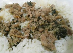 Foto resep Nyuk piang with ham choy kon (babi giling tim sawi kering)
