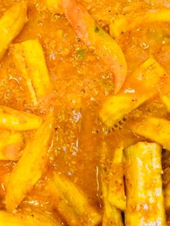 A picture of Raw bananas Curry.