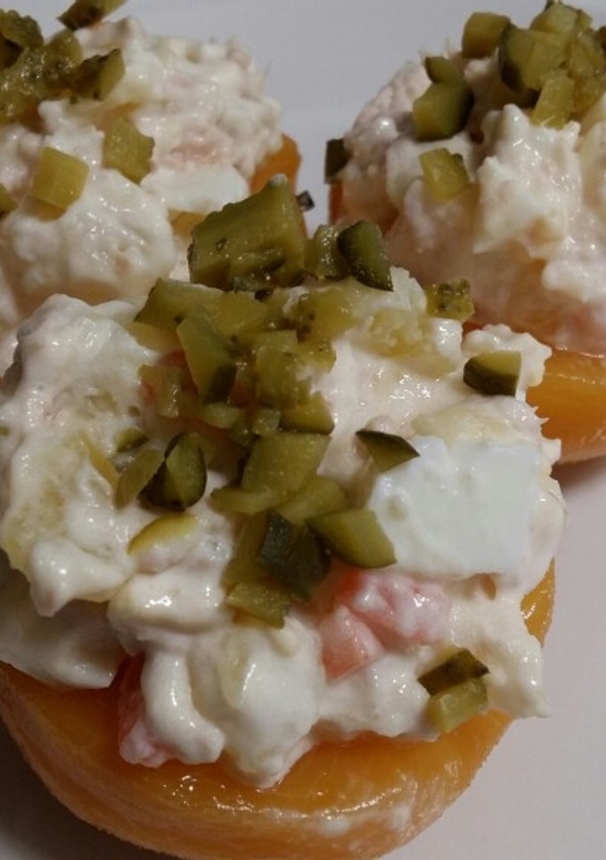Una foto de Melocotones rellenos de ensaladilla