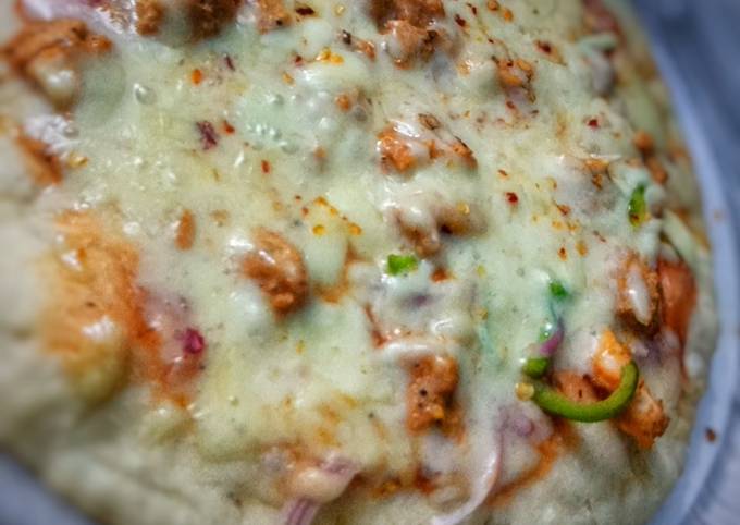 Steps to Make Favorite Chicken Cheesy Tikka Pizza!