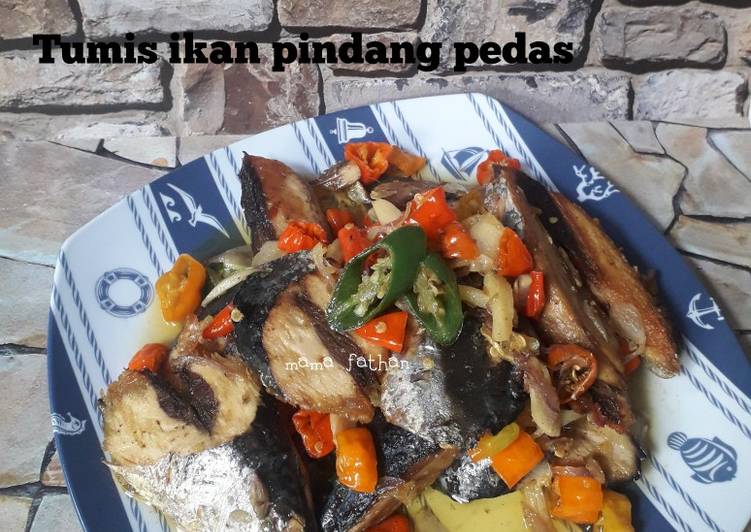 Tumis ikan pindang pedas