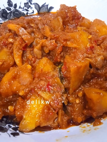 Cara Gampang Menyiapkan Resep 30. Kentang Jamur Sambal Rebon yang Bikin Ngiler Anti Ribet, Uenak Banget