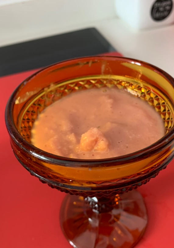Una foto de Helado saludable de fresa 🍓 o de sandía 🍉? Sin azúcar ni grasa!