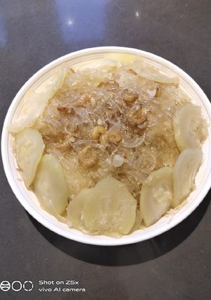 A picture of Hairy melon in Vermicilli.