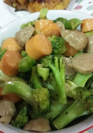 Foto resep Tumis Brokoli bakso sosis