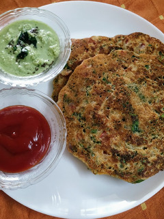 राइस न मिक्स सब्जी पैनकेक (rice and mix sabzi pancake recipe in Hindi) रेसिपी मुख्य फोटो