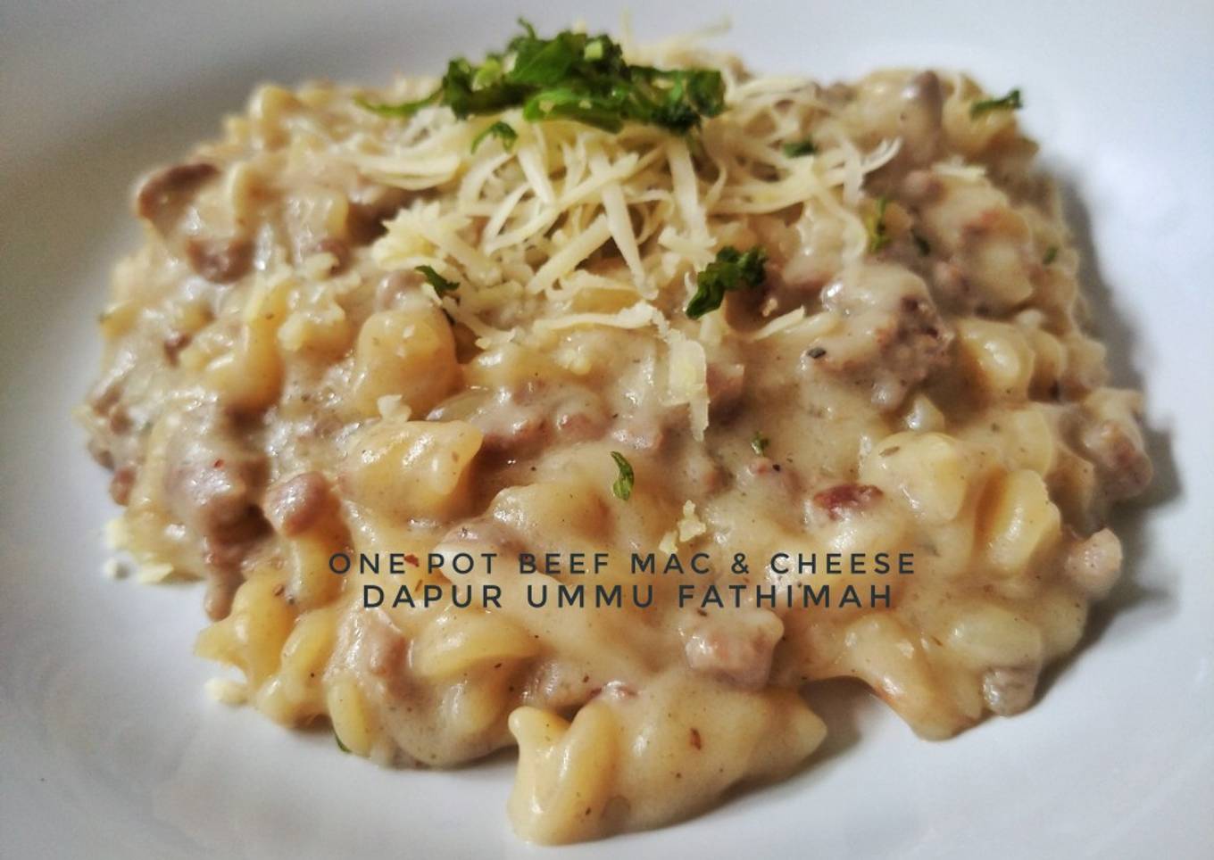 One Pot Beef Mac & Cheese