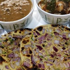 Indian Bread missi roti A picture of Indian Bread missi roti.