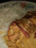 Pechugas rellenas con salsa de chipotle