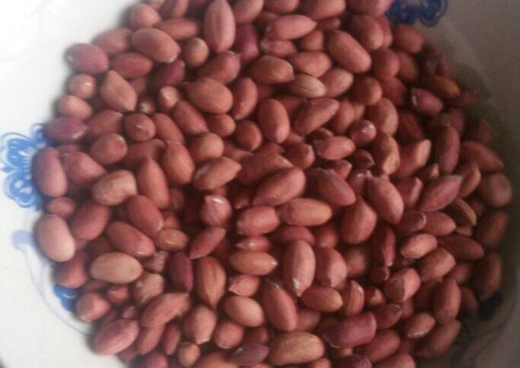 Steps to Make Quick Recipe for making fried peanut without adding cooking oil