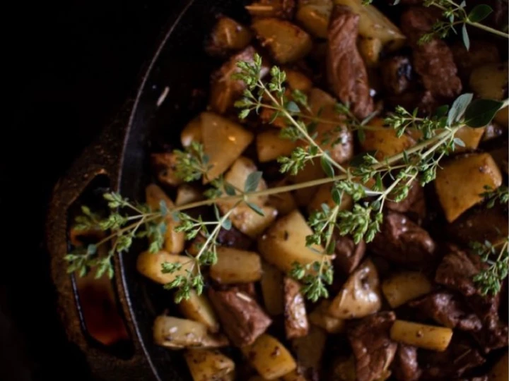 Easy Steps to Make Recipe Herb Steak + Potatoes that is  Makes Drooling, Tasty}