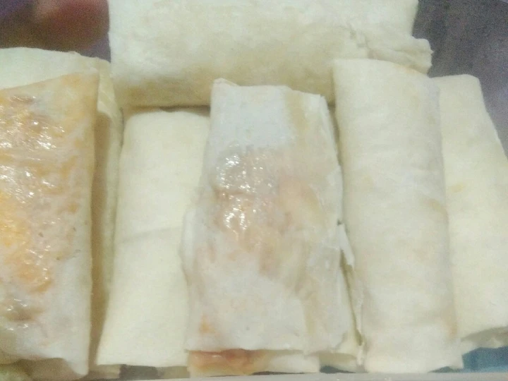 Langkah Gampang Membikin Resep  Lumpia Sosis saus bolognese #BikinRamadanBerkesan yang Enak Banget, Lezat Sekali