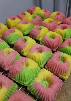 Foto resep Bolu Pelangi Mini Ekonomis
