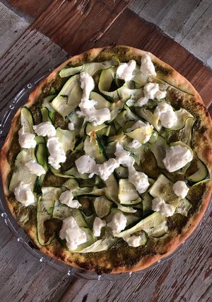 Une photo de Pizza verte