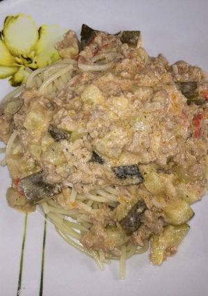 Cukkinis-fehérboros spagetti recept fotója