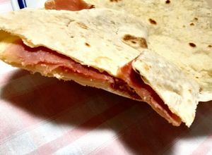 Foto di Piadina senza strutto fatta in casa