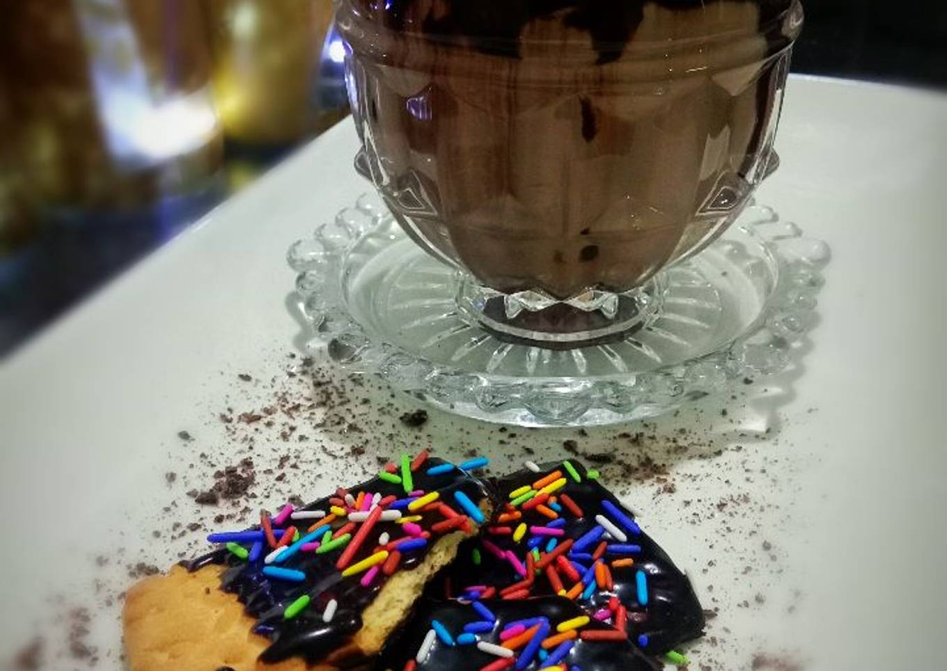 Mocha coffee with choco cookies