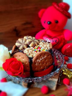 عکسی از دستور کیک یخچالی دختر پز روز مادر🥰❤️