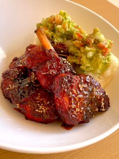 Una foto de Costillas de cerdo ahumadas en bbq con panela y ron