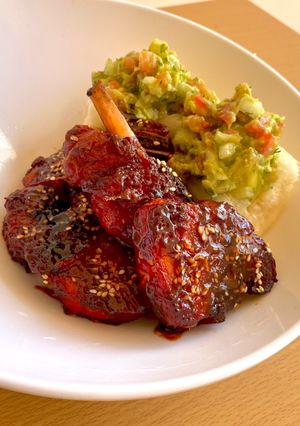 Una foto de Costillas de cerdo ahumadas en bbq con panela y ron