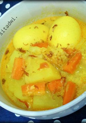 Foto resep Kare Telur Kentang sederhana