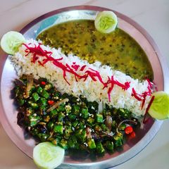 A picture of Dal and Rice.