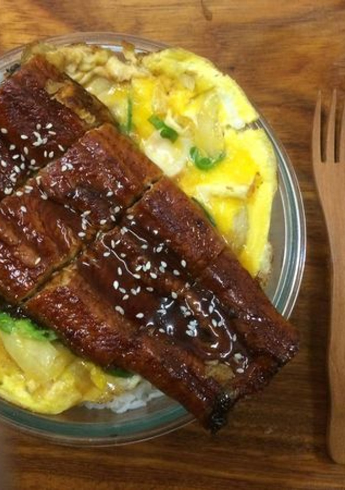 Cp值爆表，豪華料理蒲燒鰻魚丼 的食譜成品照片