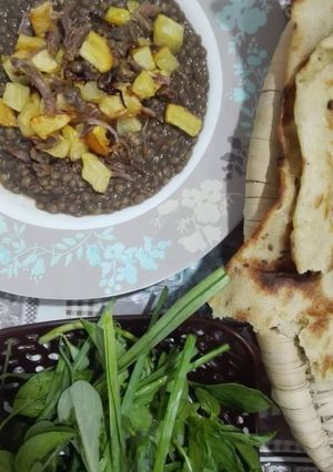 عکسی از دستور عدسی با گوشت ریش ریش