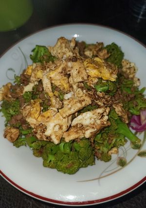 Foto resep Tumis Brokoli Telur Lada Hitam