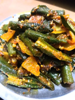 A picture of Bhindi do pyaza.
