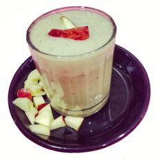 A picture of Apple Banana Milkshake.