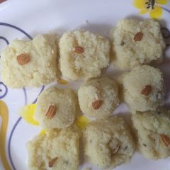 A picture of Dry coconut chakki.