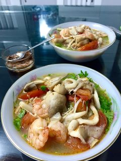 Hình của món Tom yum.