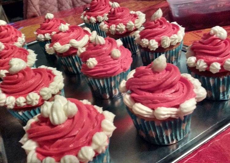Cupcakes de leche merengada con decorado navideño 🎄🎄