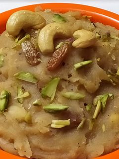 મગની દાળનો હલવો(mungdal halvo in GujArati) રેસીપી મુખ્ય ફોટો