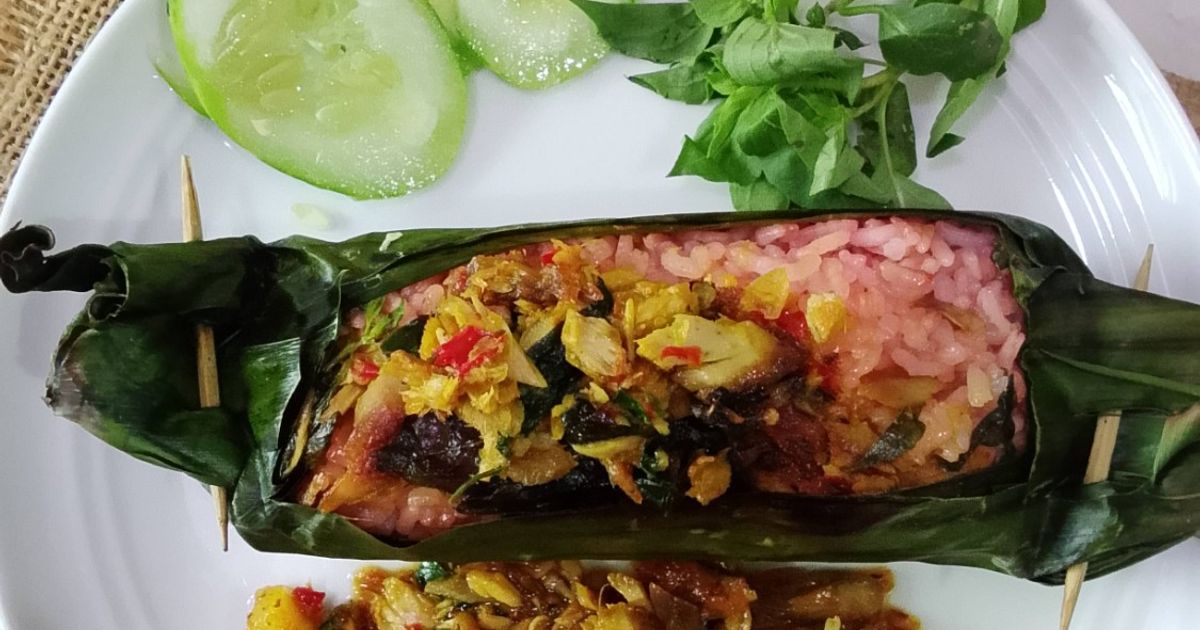 Nasi Bakar Tongkol Kulit Buah Naga