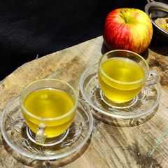 Apple peel tea A picture of Apple peel tea.