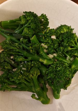清炒西蘭花苗 的食譜成品照片