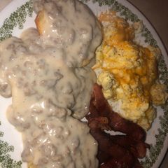 A picture of Biscuits and gravy.