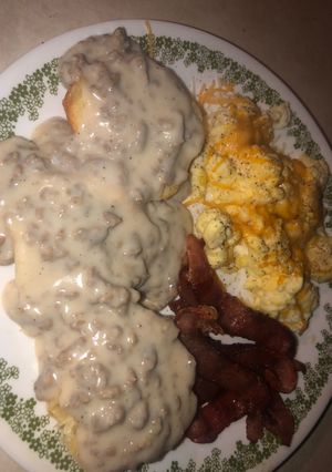 A picture of Biscuits and gravy.