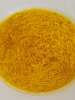 Una foto de Caldo de pollo con verduras en Mambo